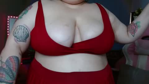 Snapshot of tiffany_laurens chatting on December 2024 12:08:02 PM dont forget ask for custom vids online show from December 2024 12:08:02 PM