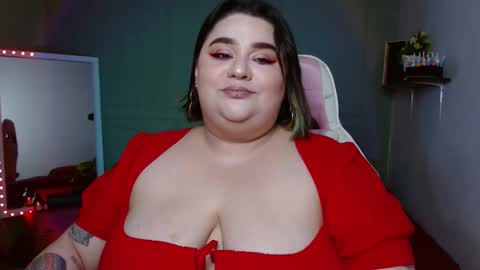 Snapshot of tiffany_laurens chatting on December 2024 03:14:02 AM dont forget ask for custom vids online show from December 2024 03:14:02 AM