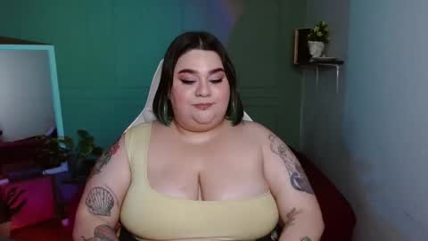 Snapshot of tiffany_laurens chatting on January 2025 07:17:01 AM dont forget ask for custom vids online show from January 2025 07:17:01 AM