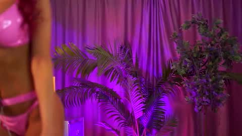 Snapshot of tiffanyblaize chatting on November 2025 07:14:01 PM Tiff online show from November 2025 07:14:01 PM