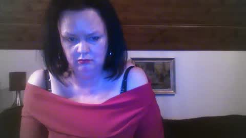 TiffanyMature online show from September 2025 10:01:02 PM