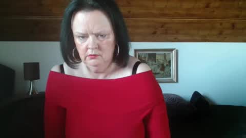 Snapshot of tiffanymature chatting on October 2025 03:12:01 PM TiffanyMature online show from October 2025 03:12:01 PM