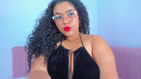Snapshot of tiffanymiller01 chatting on January 2025 04:48:02 PM Tiffany Miller online show from January 2025 04:48:02 PM