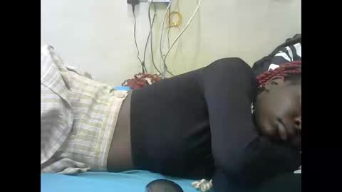 Snapshot of tight_pussie chatting on October 2025 09:52:01 AM tight_pussie online show from October 2025 09:52:01 AM