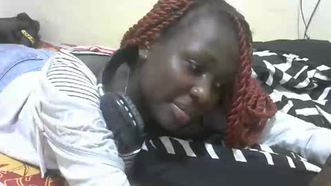 Snapshot of tight_pussie chatting on October 2025 07:13:01 PM tight_pussie online show from October 2025 07:13:01 PM