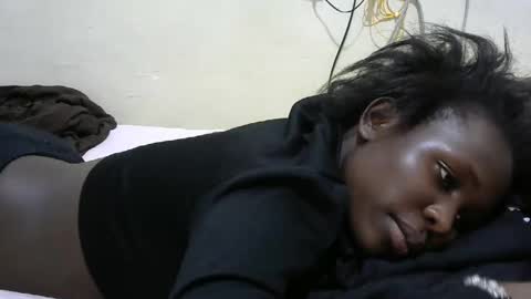 Snapshot of tight_pussie chatting on October 2025 07:04:02 PM tight_pussie online show from October 2025 07:04:02 PM