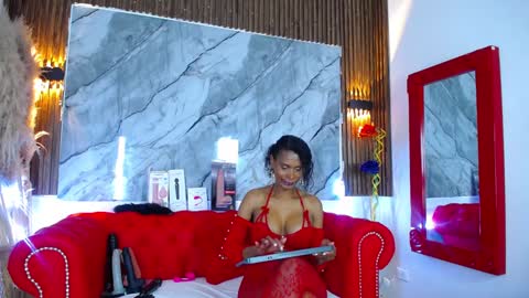Tihara Andersoms online show from January 2025 12:33:01 PM