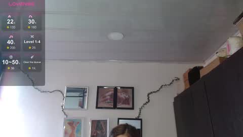 Tiina hz online show from November 2025 06:32:01 PM