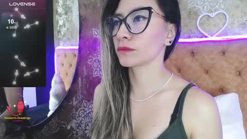 TILA TEQUILA online show from February 2025 03:25:02 PM