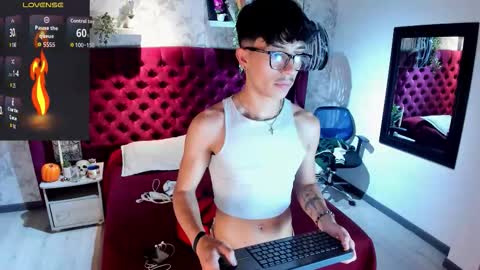 Snapshot of tim__fox chatting on November 2025 12:51:01 PM Tim Fox online show from November 2025 12:51:01 PM