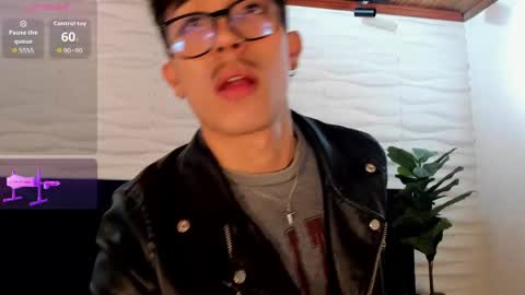 Snapshot of tim__fox chatting on November 2025 12:06:02 PM Tim Fox online show from November 2025 12:06:02 PM