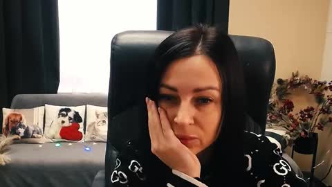 Snapshot of timeparadice chatting on October 2025 07:41:02 AM Luisa online show from October 2025 07:41:02 AM