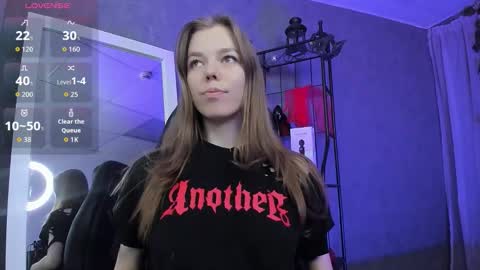 Tina Tayllor MY SHEDULEMondayTuesdaySaturdaySunday online show from October 2025 06:53:01 PM