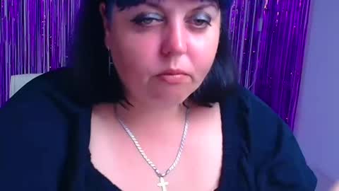 Tina online show from September 2025 05:18:01 PM