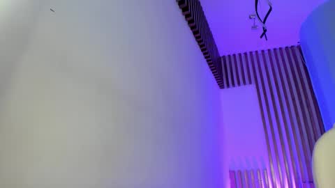 Tina  online show from October 2025 05:08:01 AM