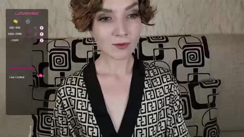 Snapshot of tinawincee chatting on October 2025 05:04:02 AM Tina online show from October 2025 05:04:02 AM