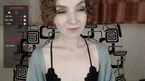 Snapshot of tinawincee chatting on November 2025 06:13:02 AM Tina online show from November 2025 06:13:02 AM