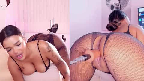 Snapshot of tinny_annie chatting on November 2025 09:28:01 PM Hey Im Annie online show from November 2025 09:28:01 PM