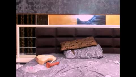 Snapshot of tinnymillie chatting on November 2025 07:17:01 AM Millie online show from November 2025 07:17:01 AM