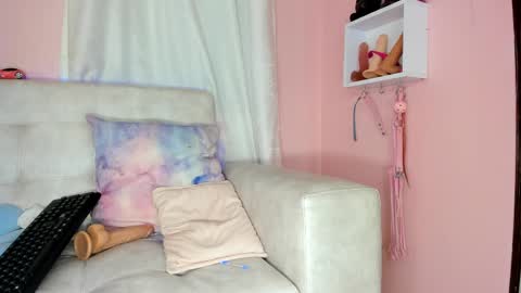 tiny_cora online show from March 2025 07:49:02 PM