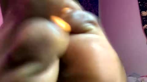 Snapshot of tiny_cupcake2 chatting on January 2025 02:11:01 AM cupcake online show from January 2025 02:11:01 AM