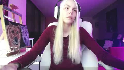 stage Kylie Sinner  brand CLITBAIT online show from September 2025 07:12:01 AM