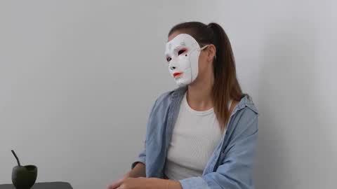 Snapshot of tipsytinkerbell chatting on October 2025 09:35:02 AM Tinks online show from October 2025 09:35:02 AM