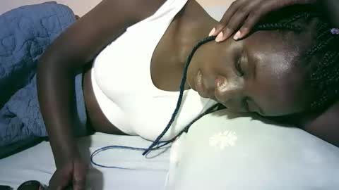 Snapshot of tishah chatting on November 2025 05:03:02 PM Roshan online show from November 2025 05:03:02 PM