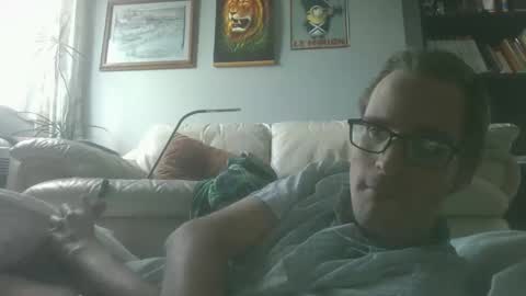 Snapshot of titlovercums chatting on December 2025 05:21:02 PM titlovercums online show from December 2025 05:21:02 PM