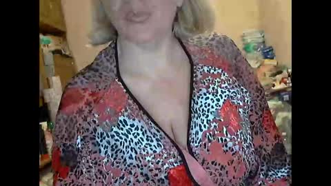 tittylina online show from October 2025 08:04:01 PM