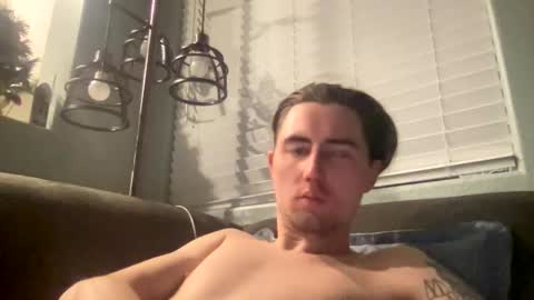 Snapshot of tlayne410 chatting on November 2025 09:20:01 AM tlayne410 online show from November 2025 09:20:01 AM