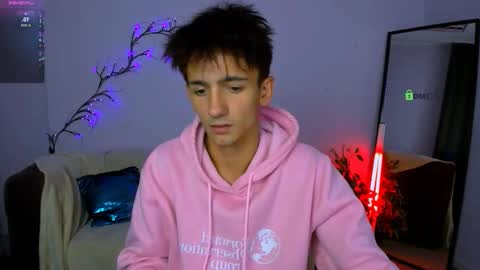 tobi_yours online show from September 2025 07:35:01 PM