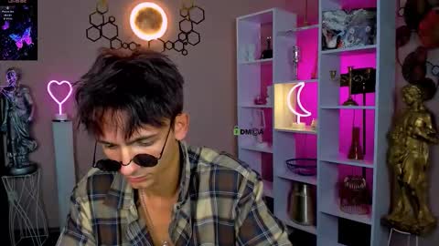 tobi_yours online show from September 2025 12:11:02 AM