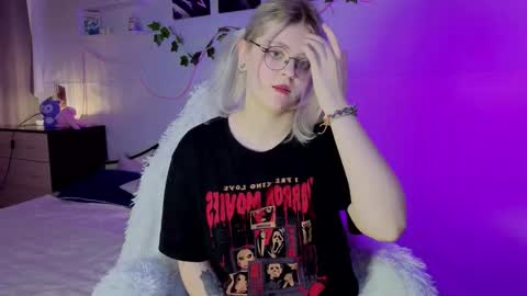 Lisli online show from September 2025 08:17:01 AM