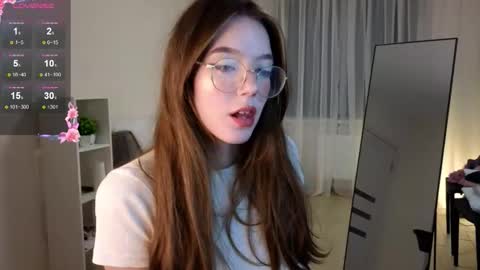 Elma online show from October 2025 06:39:02 PM