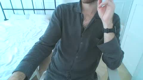 Snapshot of toja112 chatting on December 2024 09:40:02 AM Martin online show from December 2024 09:40:02 AM