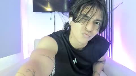 Snapshot of toji_lee chatting on October 2025 08:26:01 PM toji lee online show from October 2025 08:26:01 PM