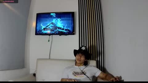 Snapshot of toji_lee chatting on November 2025 04:34:02 AM toji lee online show from November 2025 04:34:02 AM