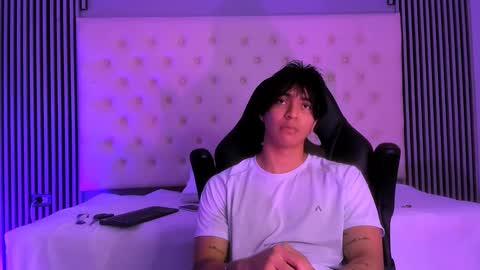 Snapshot of toji_lee chatting on November 2025 10:54:01 PM toji lee online show from November 2025 10:54:01 PM