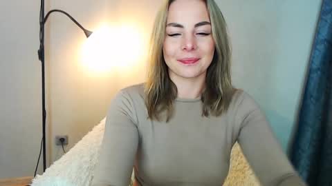 Snapshot of tokens_are_sexy chatting on December 2024 10:02:02 PM tokens_are_sexy online show from December 2024 10:02:02 PM