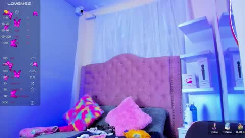 Snapshot of tokito_mitsuri chatting on December 2024 12:51:02 PM tokito mitsuri online show from December 2024 12:51:02 PM