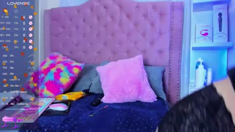 Snapshot of tokito_mitsuri chatting on December 2024 01:05:02 PM tokito mitsuri online show from December 2024 01:05:02 PM