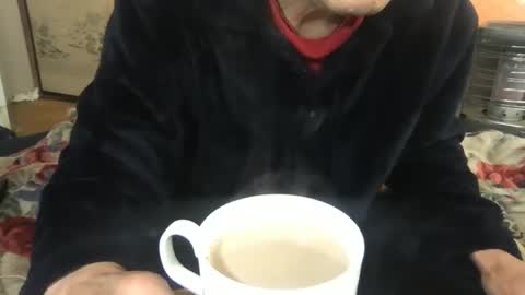 Snapshot of tokyo2024 chatting on January 2025 05:05:02 AM small man online show from January 2025 05:05:02 AM