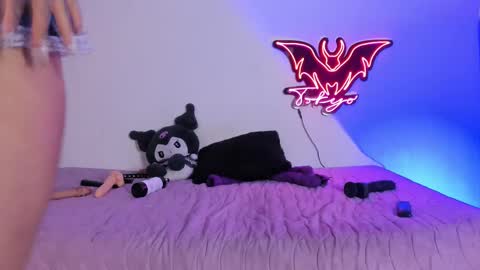   Independent model online show from March 2025 05:05:02 AM