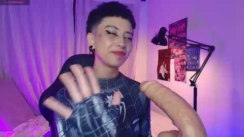  Halsey  Sofii  online show from October 2025 07:53:01 AM