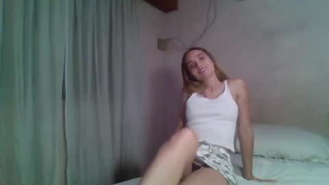 Flor online show from February 2025 12:48:01 AM