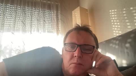 Tom online show from February 2025 09:30:01 AM