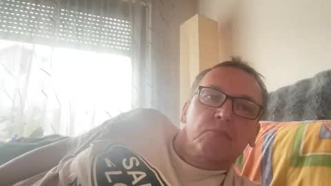 Tom online show from October 2025 02:07:01 PM