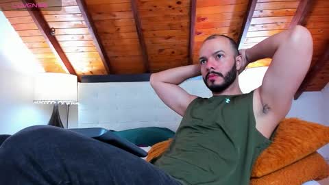 Snapshot of tom_bailey_ chatting on September 2025 12:16:02 PM online show from September 2025 12:16:02 PM