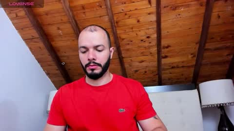 Snapshot of tom_bailey_ chatting on September 2025 12:16:01 PM online show from September 2025 12:16:01 PM